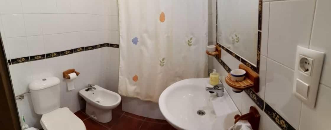 Casa Rural Isabel, En Sierra De Grazalema Benaocaz Buitenkant foto
